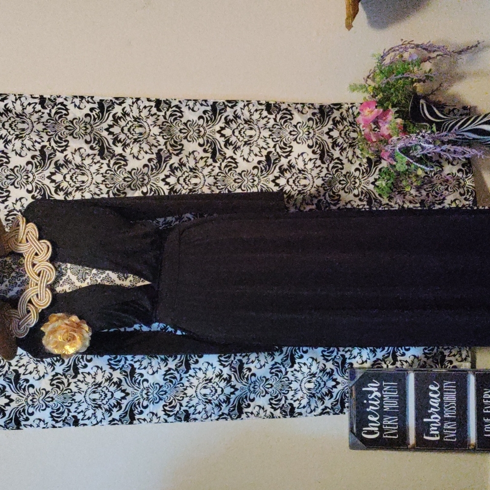 Super sexy maxi black dress with splits up to waist 1X(14/16)